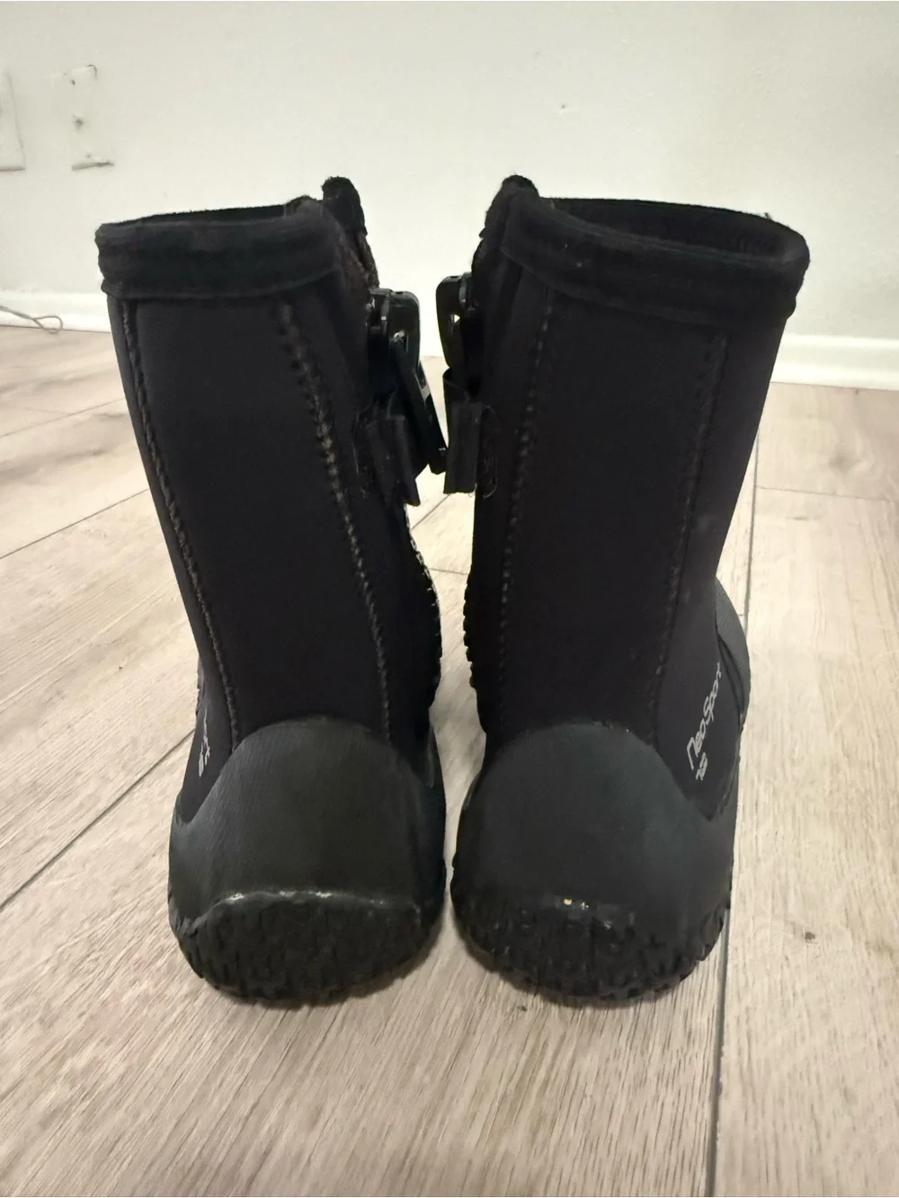 Unisex NeoSport 7mm Hi Top Boot
